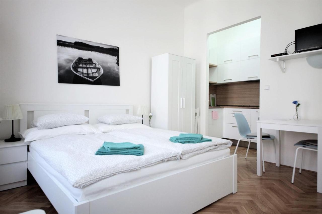 Castle Hotel apartamentowy 3*